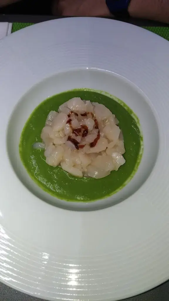 krystelle crouzet_La Baie des Anges_Saint-Mandrier-sur-Mer_review