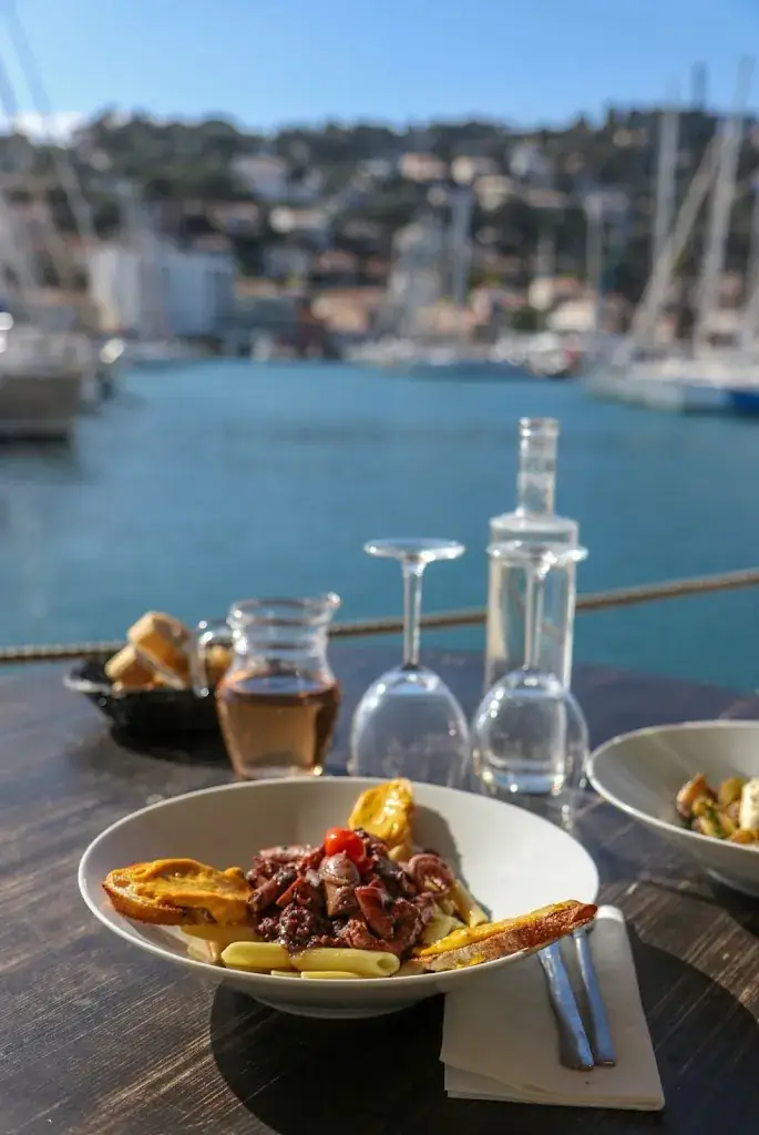 Menu_Le Telo - Hôtel | Bar | Restaurant à Saint Mandrier_Saint-Mandrier-sur-Mer_image_6