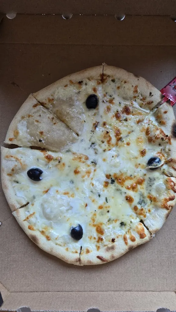 Phil Bou_Le p'tit creux_Saint-Mandrier-sur-Mer_review