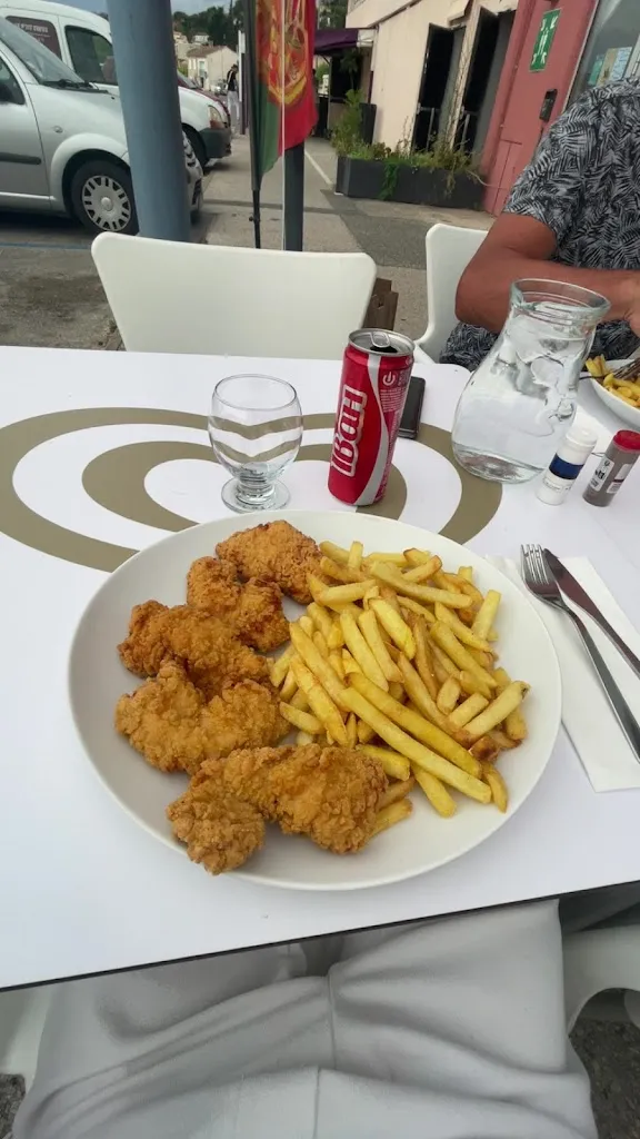 Louis Florimont_Le p'tit creux_Saint-Mandrier-sur-Mer_review