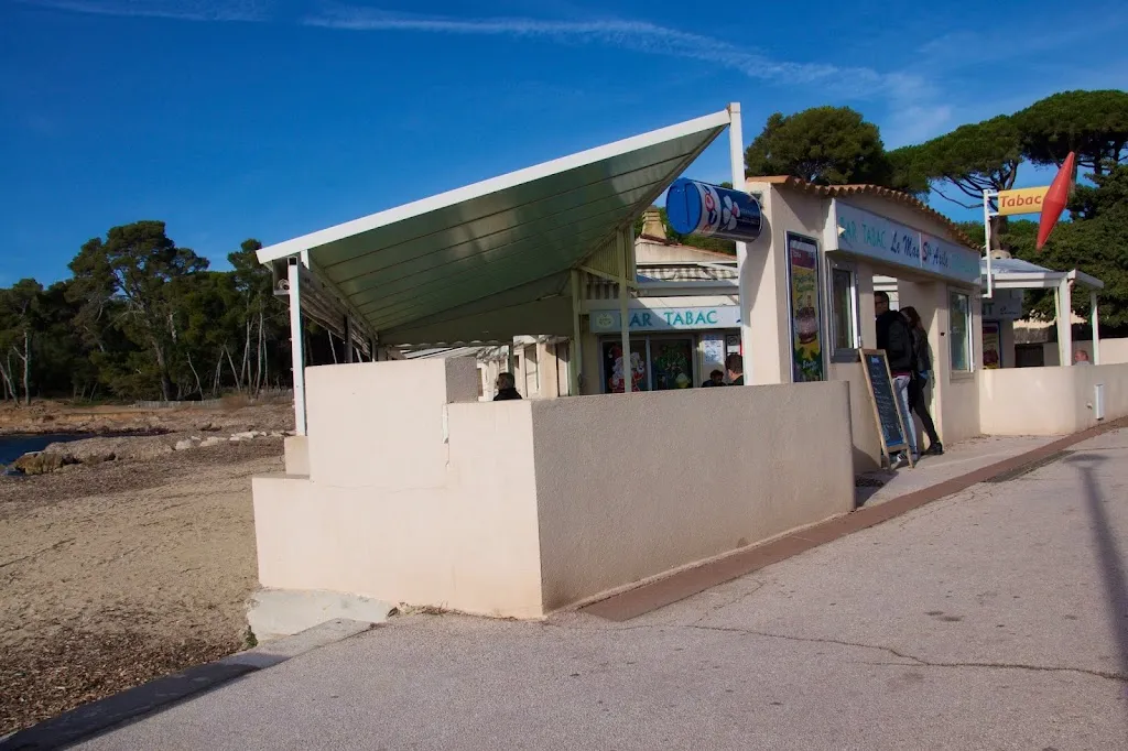 John Barkow_Le Mas Sainte-Asile_Saint-Mandrier-sur-Mer_review