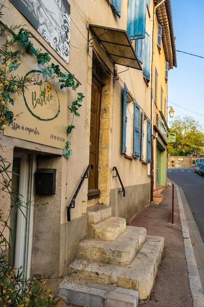 Basilico_Saint-Paul-en-Forêt_slider_image_3