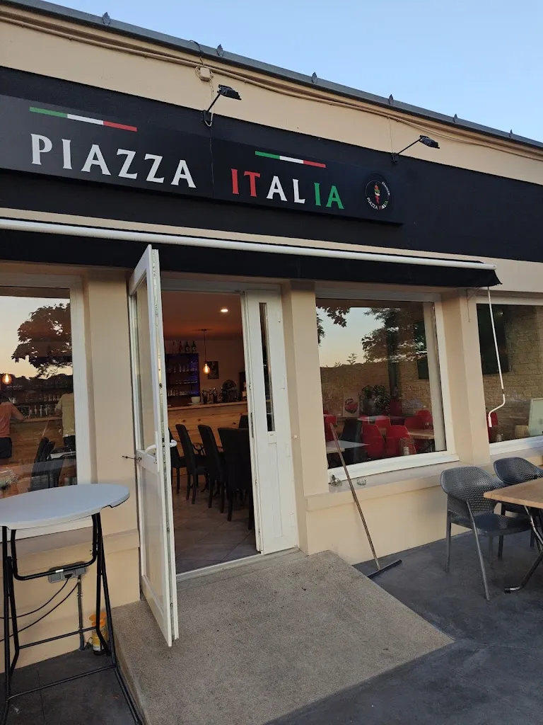 Piazza Italia_Prémilhat_slider_image_3