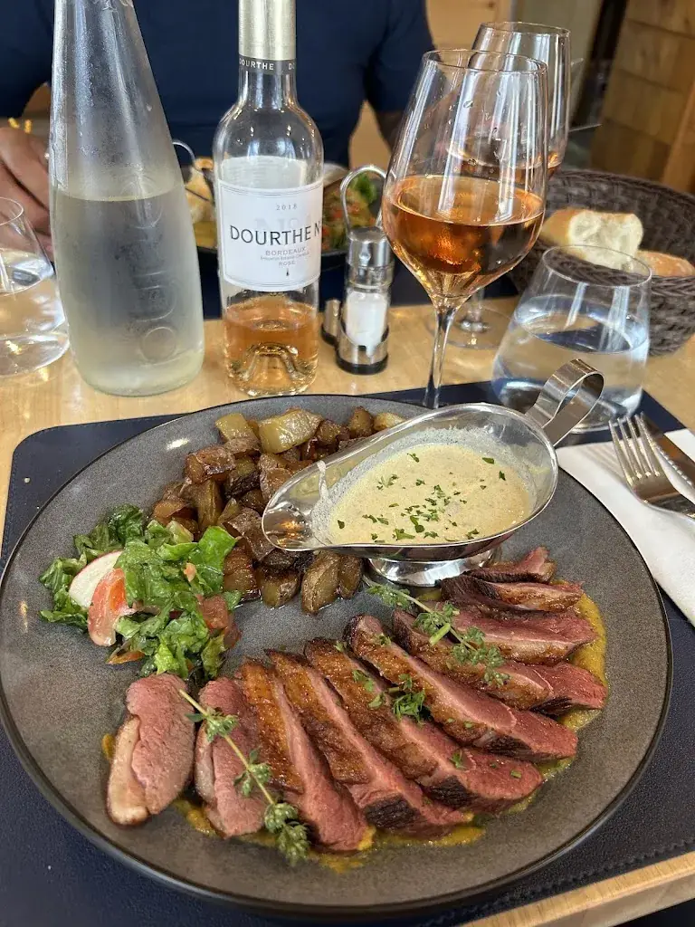 Kate Finlay_Les P'tits Graviers_Miquelon_review