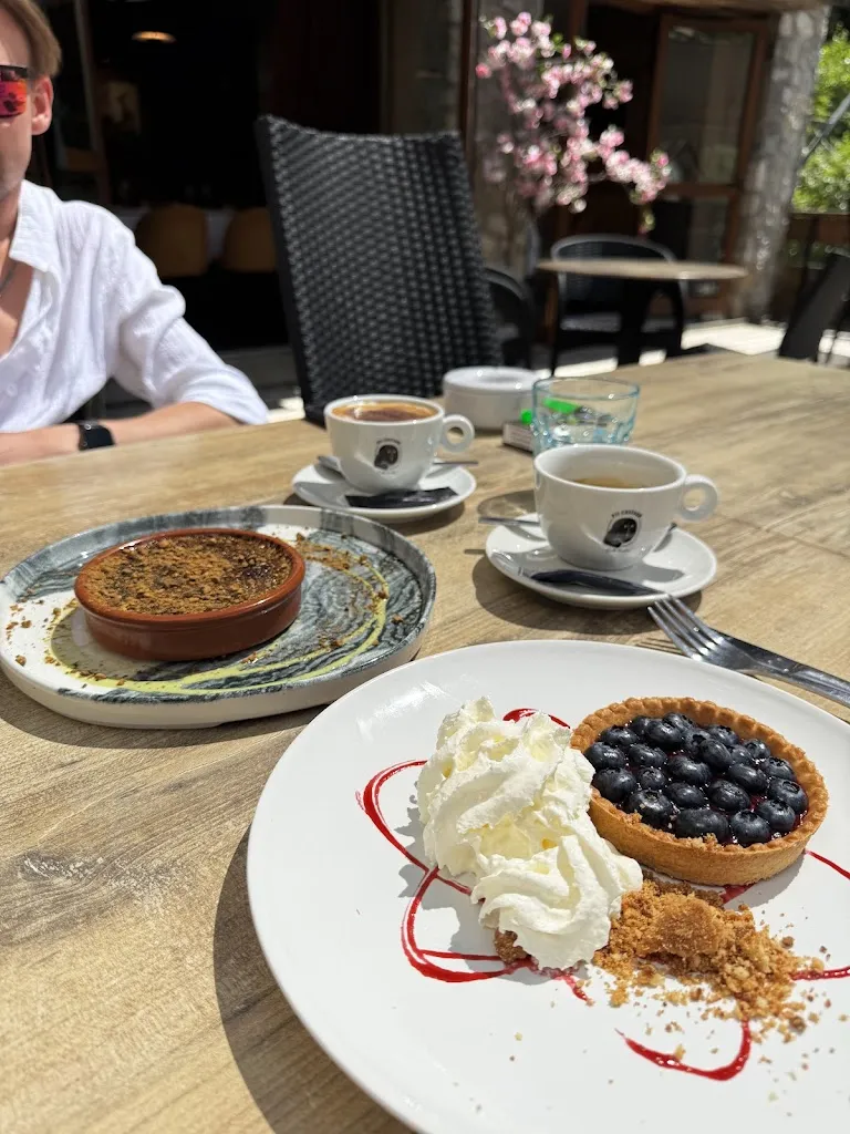 Joe Guevara_L'Ô à la Bouche_Saint-Martin-Vésubie_review