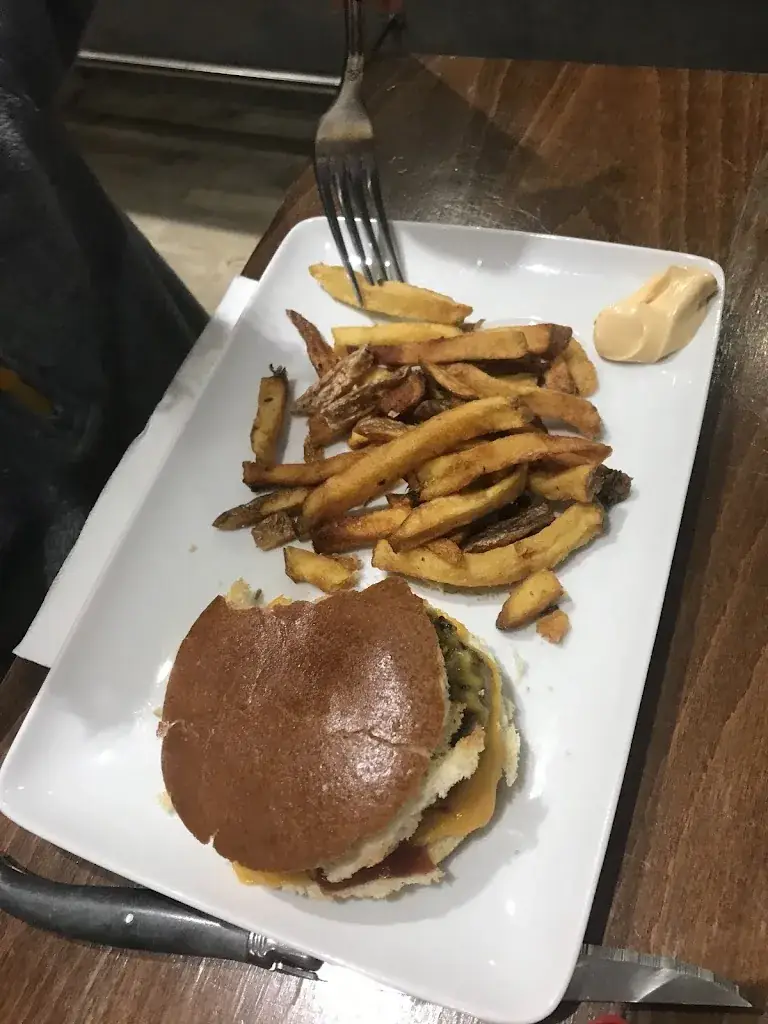 Menu_Café de la Roche_Quincié-en-Beaujolais_image_5