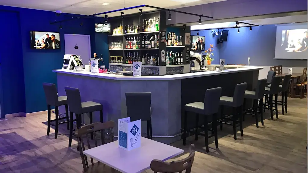 Café de la Roche restaurant in Quincié-en-Beaujolais