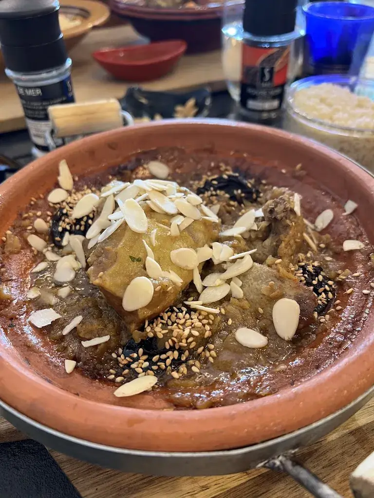 Joezel Rizi Nubla_Palace grill_Saint-Martin-de-Crau_review