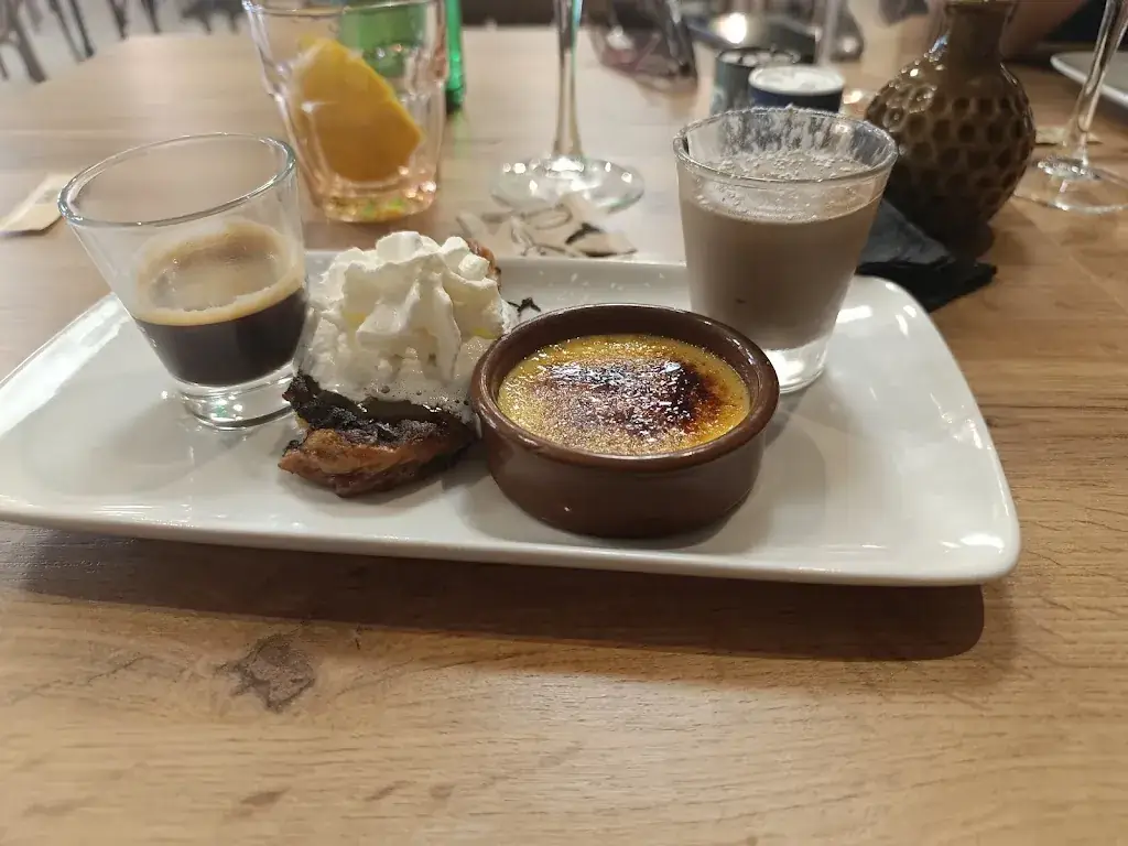 Laura Cantin_Le Cabrau_Saint-Martin-de-Crau_review