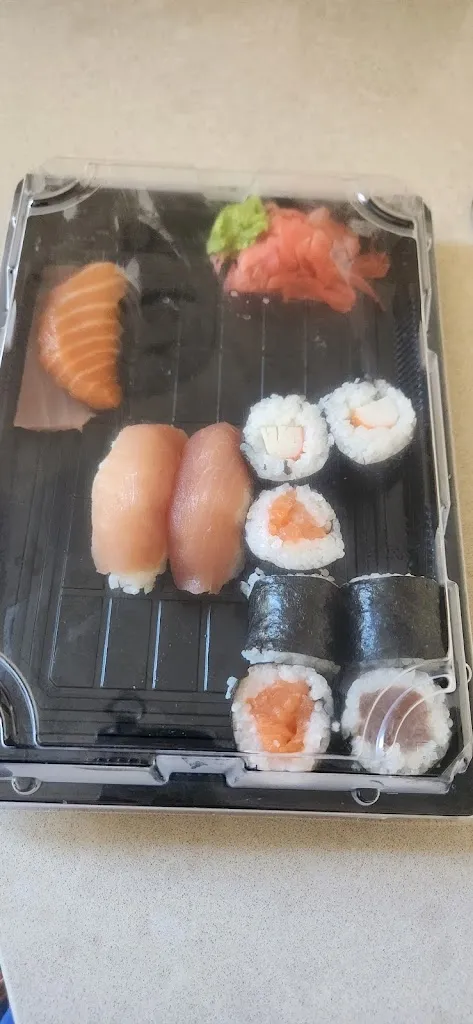 Catherine Silvan_HOI-AN_Saint-Martin-de-Crau_recensione