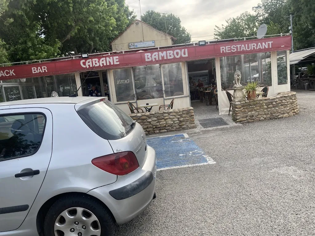 Relay Road Shack Bamboo_Saint-Martin-de-Crau_slider_image_1