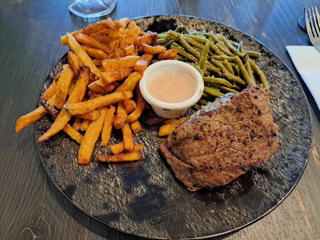 Tonton Gust Saint-Martin-de-Crau restaurant in Saint-Martin-de-Crau