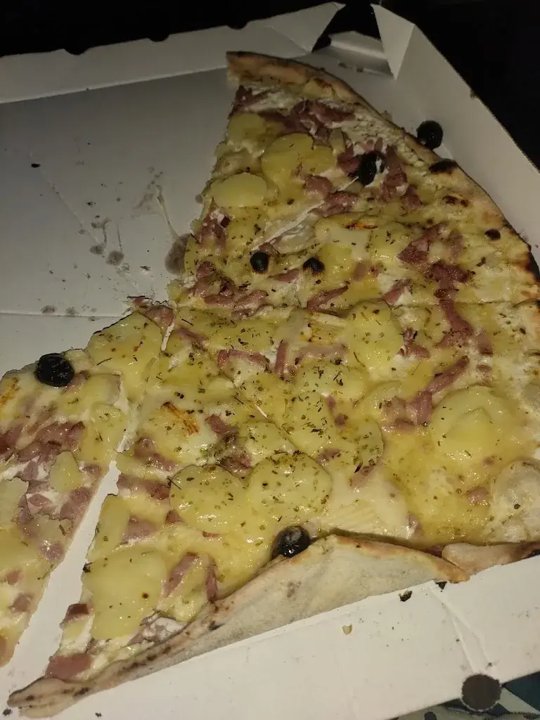 Chri Chris_La Camarguaise_Saint-Martin-de-Crau_review