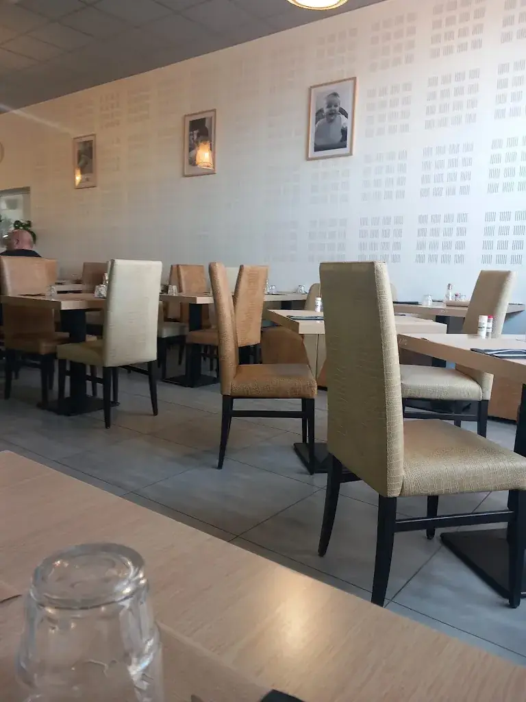 Elodie_Restaurant 4M_Saint-Martin-de-Crau_review