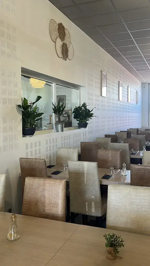 Restaurant 4M_Saint-Martin-de-Crau_slider_image_3