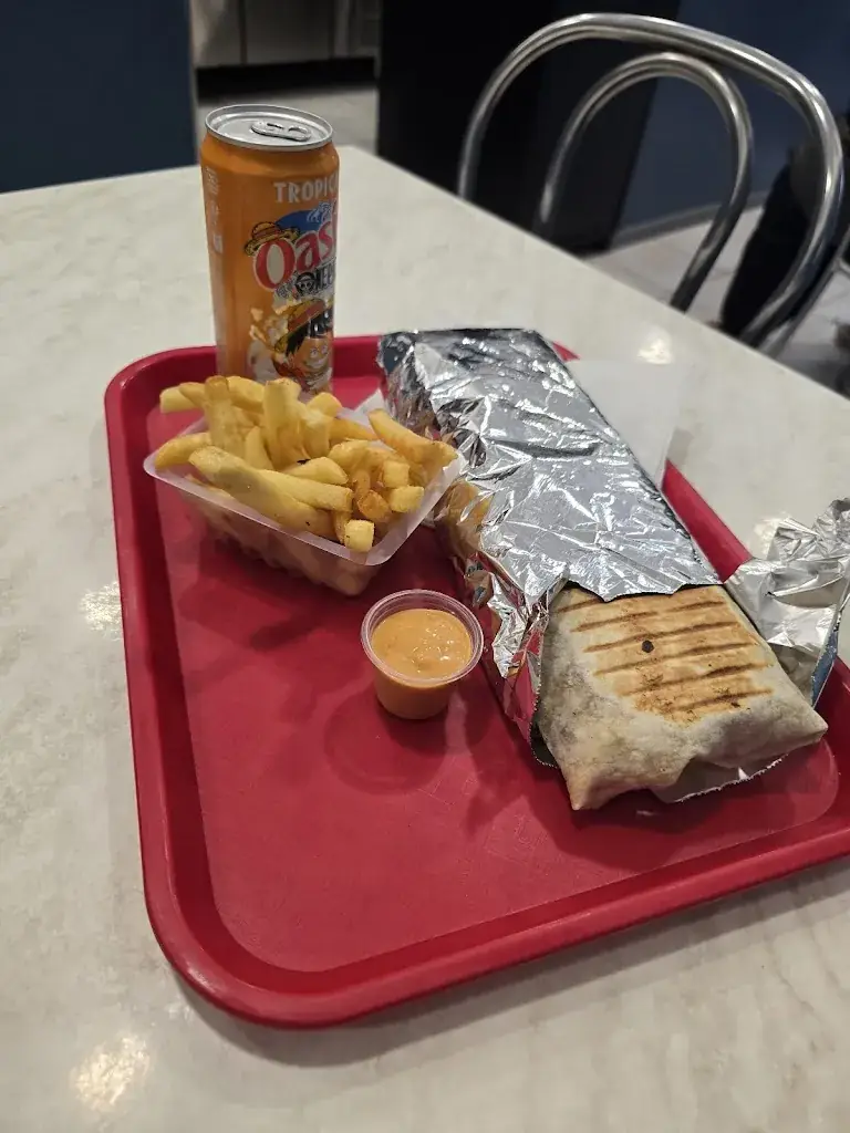 Ilyesse H_Le Mogadore_Saint-Martin-de-Crau_review