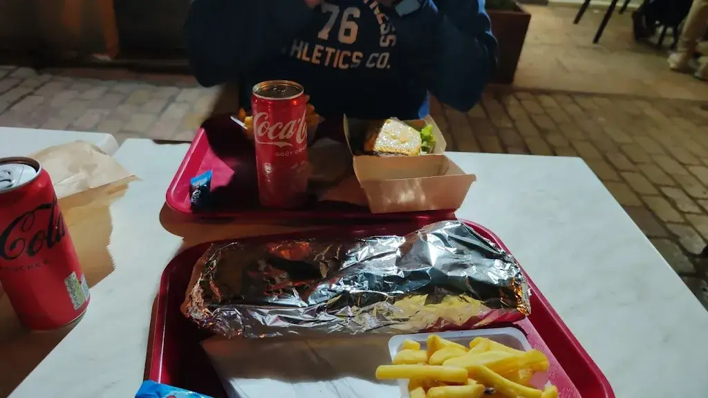 Le Mogadore_Saint-Martin-de-Crau_slider_image_3