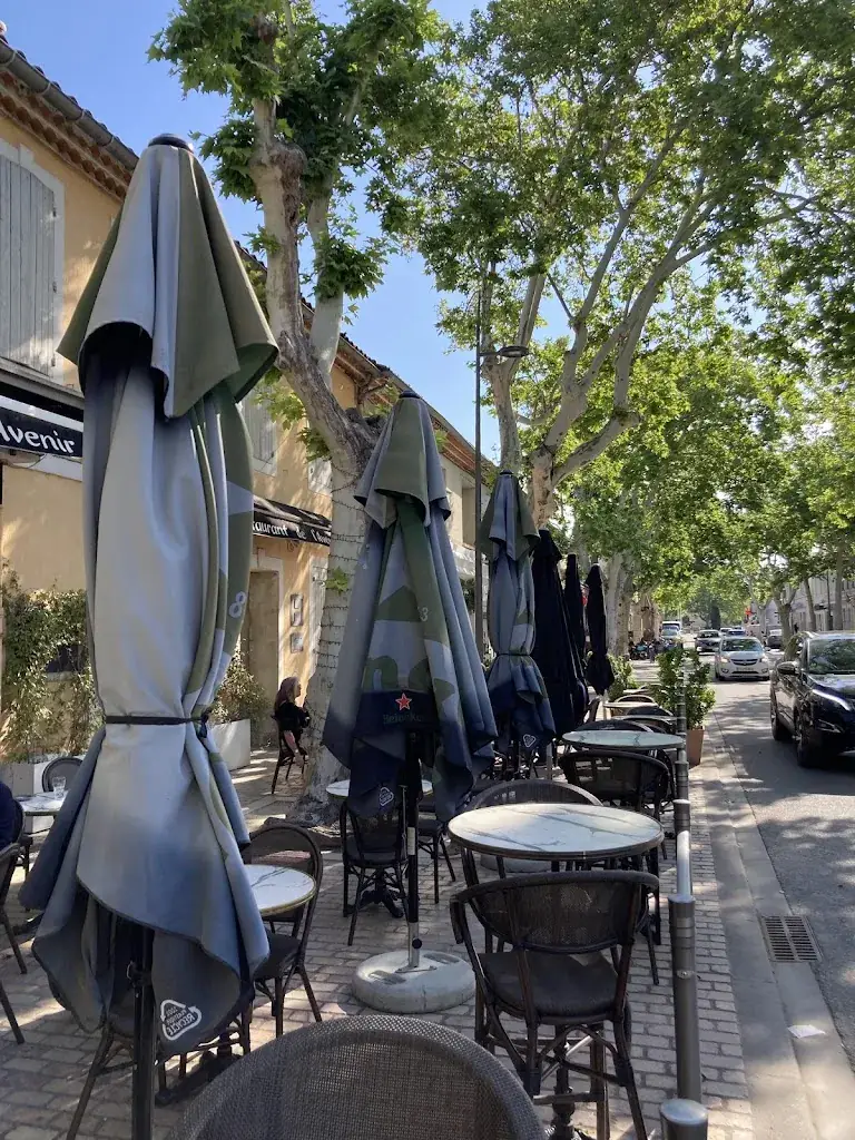 Bar Restaurant de l'Avenir ristorante a Saint-Martin-de-Crau