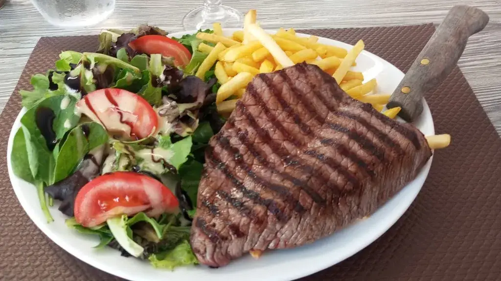 Bar Restaurant Le Régnyçois_Régny_slider_image_3