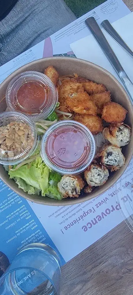 Lili Lacoste_Ô thai_Saint-Martin-de-Crau_Bewertung