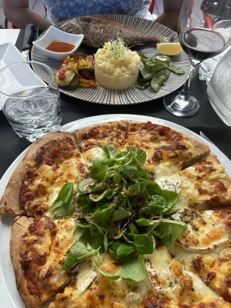 julie bullones_Restaurant Le Jardin Saint Tronc_Marseille_review