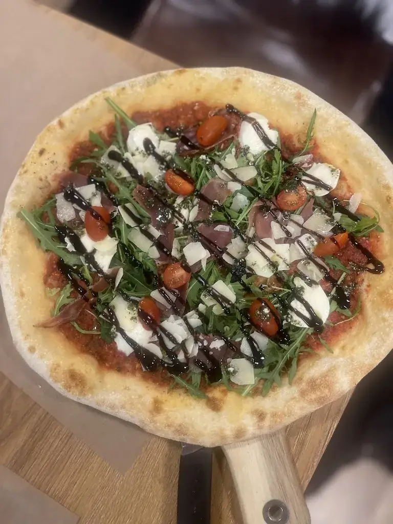 Pizzeria L’Essentiel de St Savournin_Saint-Savournin_slider_image_2