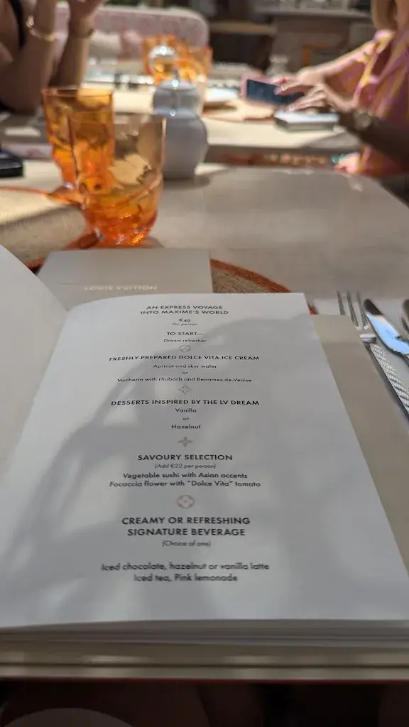 Menu_Restaurant Arnaud Donckele & Maxime Frédéric at Louis Vuitton_Saint-Tropez_immagine_3