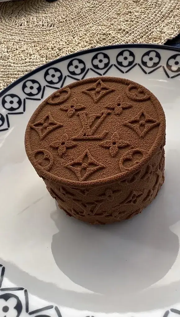 Menu_Restaurant Arnaud Donckele & Maxime Frédéric at Louis Vuitton_Saint-Tropez_immagine_8