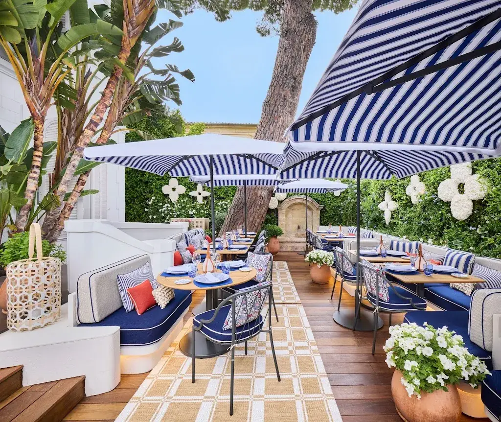 Restaurant Arnaud Donckele & Maxime Frédéric at Louis Vuitton ristorante a Saint-Tropez