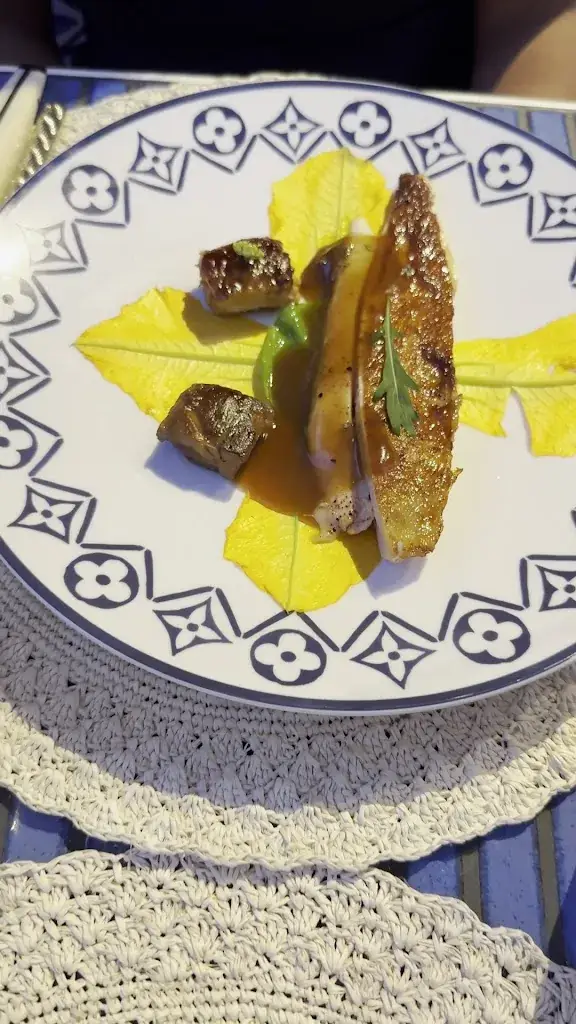 Restaurant Arnaud Donckele & Maxime Frédéric at Louis Vuitton_Saint-Tropez_slider_image_2