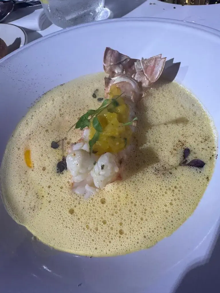 Gert Peshkatari_L'Opéra - Saint-Tropez_Saint-Tropez_recensione