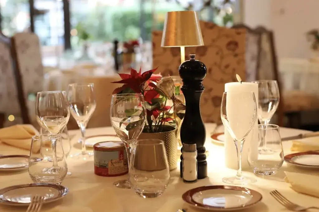 Logis Hôtel le Relais Imperial_Saint-Vallier-de-Thiey_slider_image_2