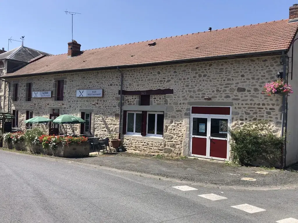 Restaurant LE PETIT BOURBONNAIS_Sainte-Thérence_slider_image_3