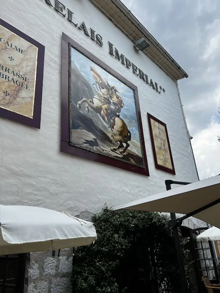 Fermé restaurant in Saint-Vallier-de-Thiey