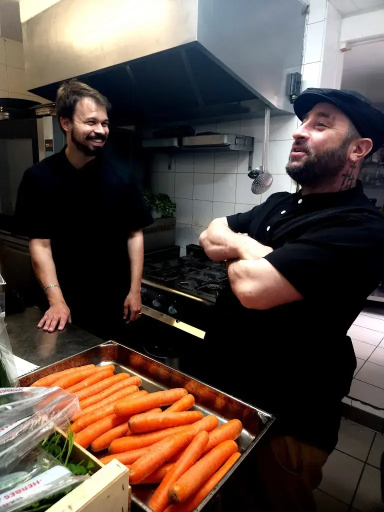 Laetitia SCHMITT_Bar de l'Issole Restaurant_Sainte-Anastasie-sur-Issole_review