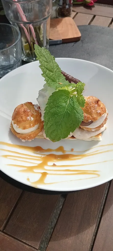 Locelia AGH_O'D15_Sainte-Anastasie-sur-Issole_review