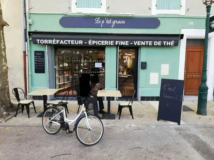 Le P'tit Grain ristorante a Sainte-Cécile-les-Vignes