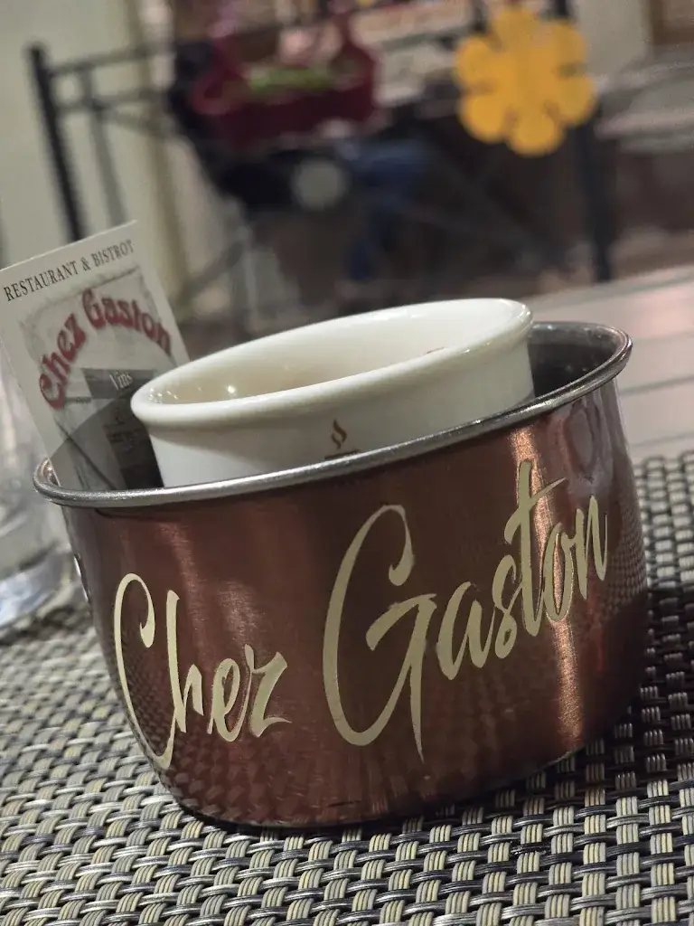 Paul van den Berg_Chez Gaston_Saint-Raphaël_review