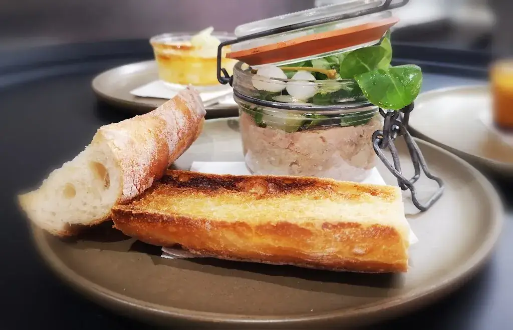 Le Bouchon Provençal_Saint-Raphaël_slider_image_3