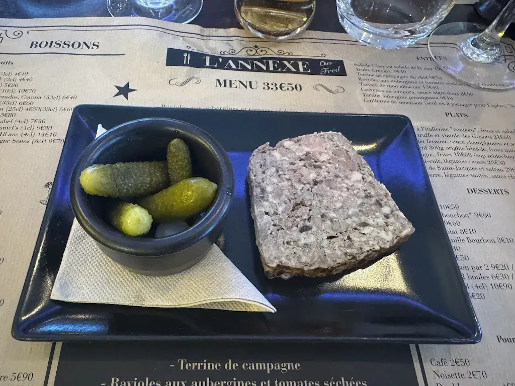 Mika Ojala_L'Annexe_Saint-Raphaël_review