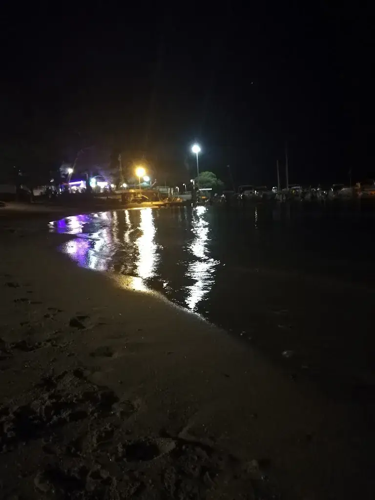 federica panceri_Urban Beach - Restaurant Saint-Raphaël_Saint-Raphaël_review