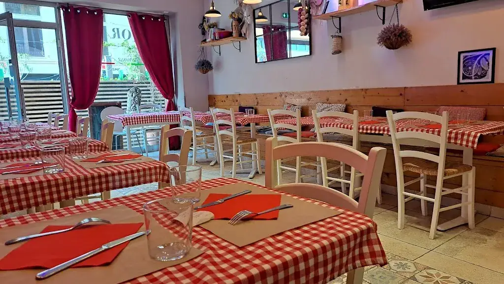 Peter Holdway_Mamma Mia Ristorante_Saint-Raphaël_review