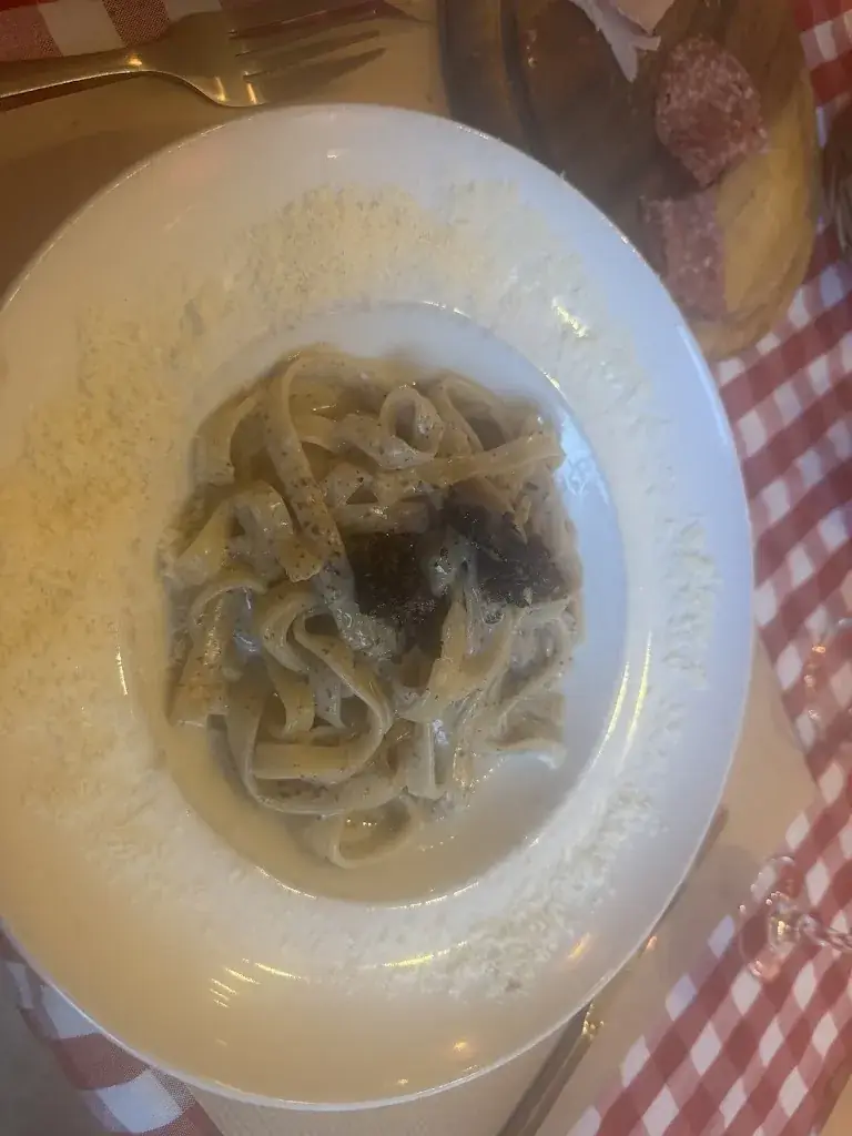 Jeremy Barrows_Mamma Mia Ristorante_Saint-Raphaël_review