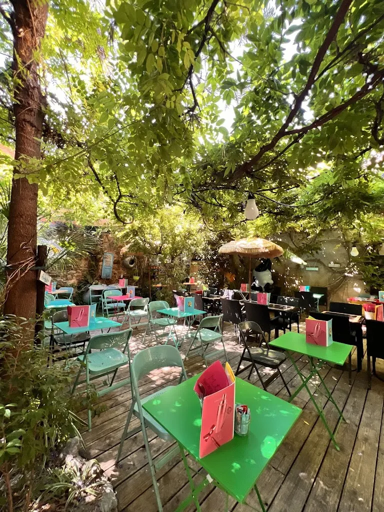 MUGS restaurant in Saint-Raphaël