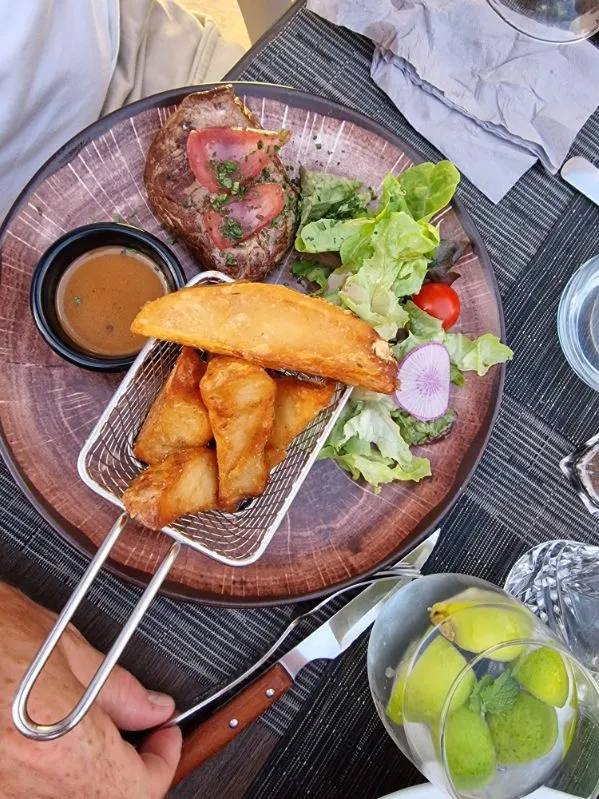 Menu_LES 2 SINGES_Saint-Raphaël_immagine_9