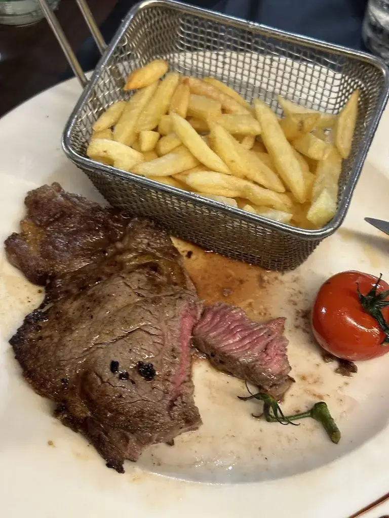 Slap Moon_Le Francois 1er_Saint-Raphaël_review