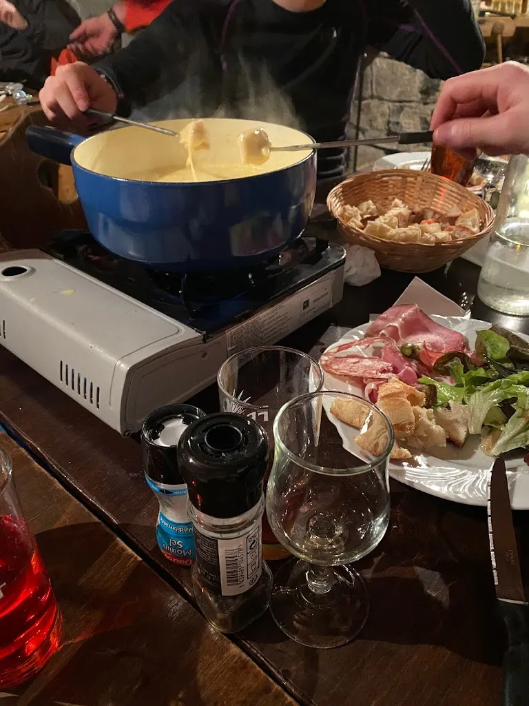 Lola Paganessi_Le Chalet des Tronchets_Arâches-la-Frasse_review