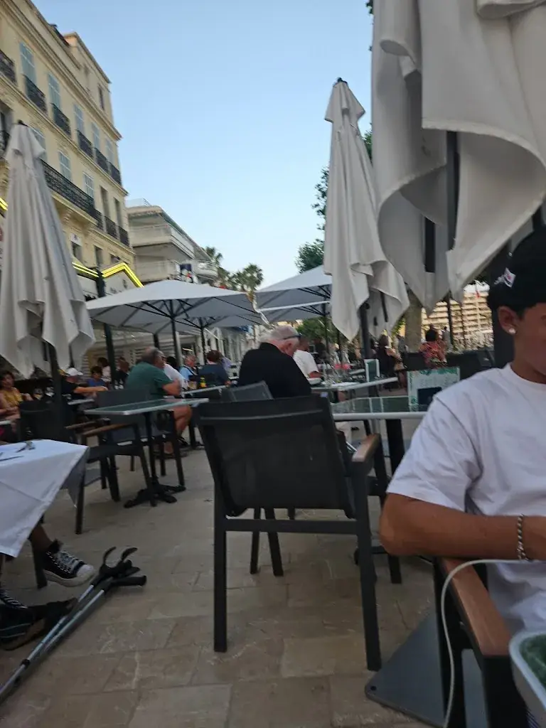 Eric Campbell_Restaurant Excelsior_Saint-Raphaël_review