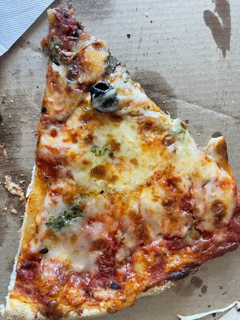 deniz alaaddinoğlu_L'ITALIANO DEL SUD_Saint-Victoret_review