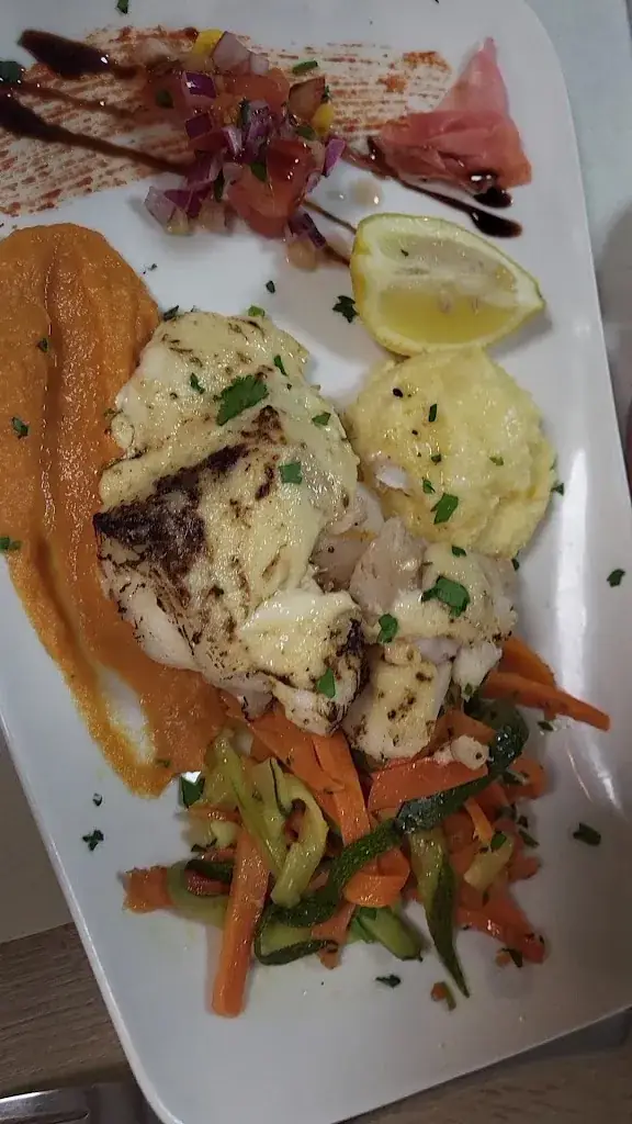 Aux Bons Sens - Le Restaurant de la Poissonnerie_Saint-Victoret_slider_image_2